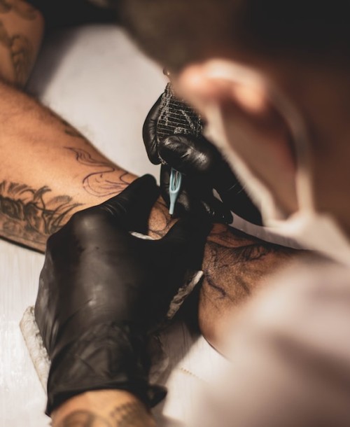 Usuwanie tatuażu — Jak pozbyć się niechcianego wzoru z Twojej skóry?