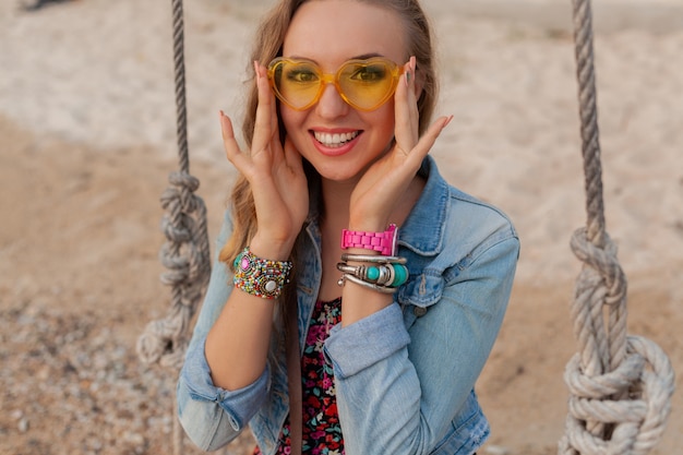 Jak Naturalne Kamienie Mogą Zmienić Twoje Codzienne Stylizacje z Naszyjnikami